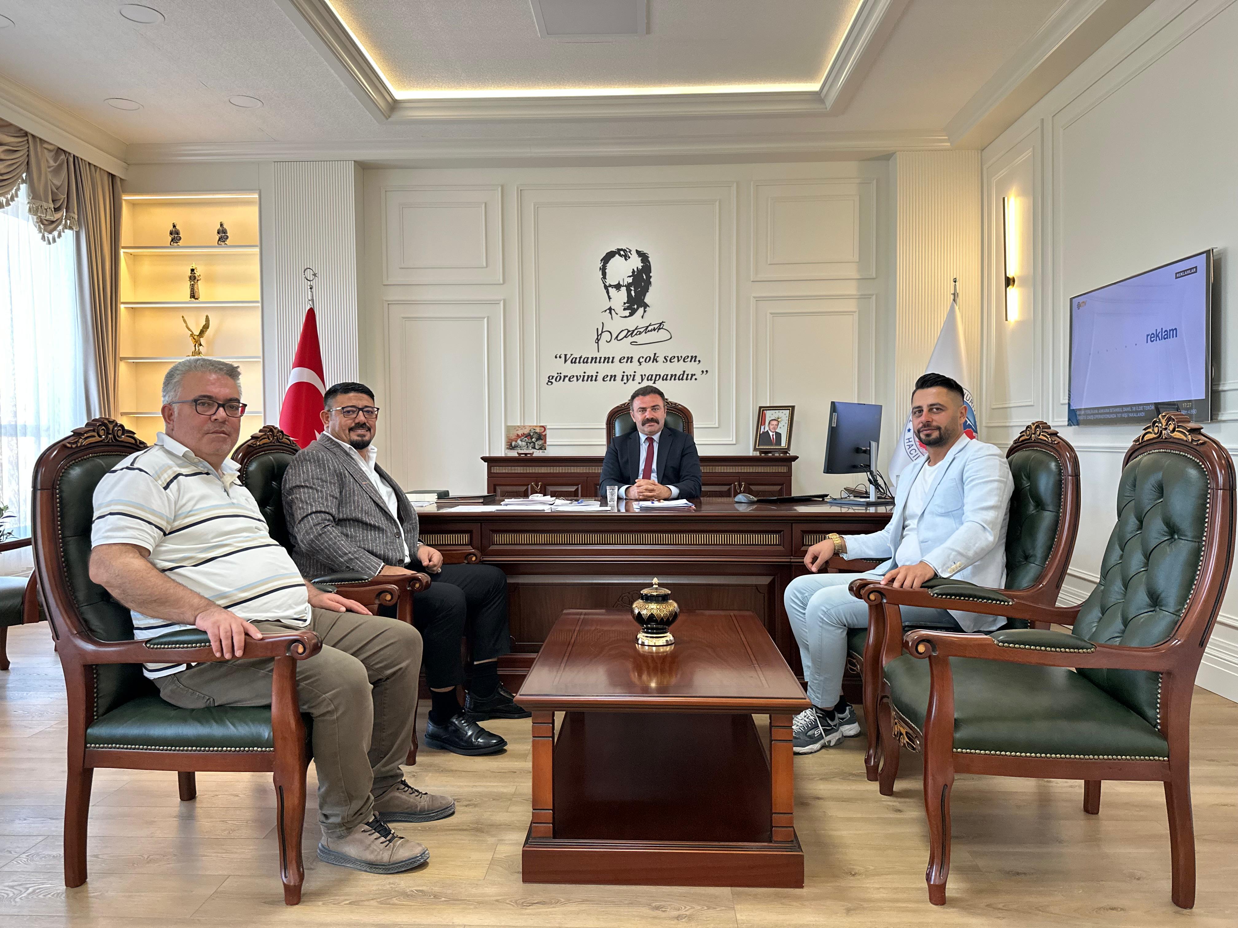 Kaymakamımız Sn. Cüneyt Caner’e hayırlı olsun ziyaretinde bulunduk.