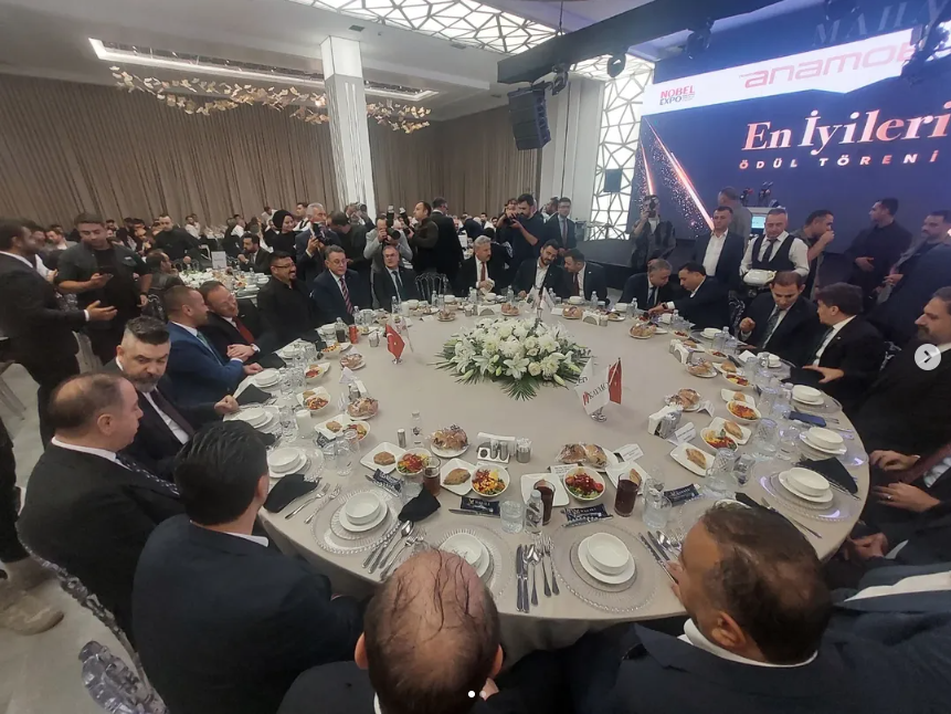 ANAMOB Mobilya Fuarı’nın gala yemeğine katıldık.